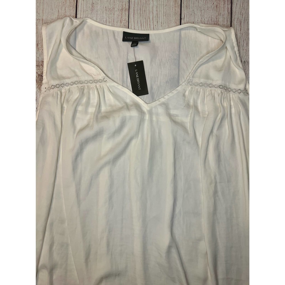 Lane Bryant cream sleeveless top NWT size 26